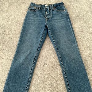 Levi’s wedgie straight size 25